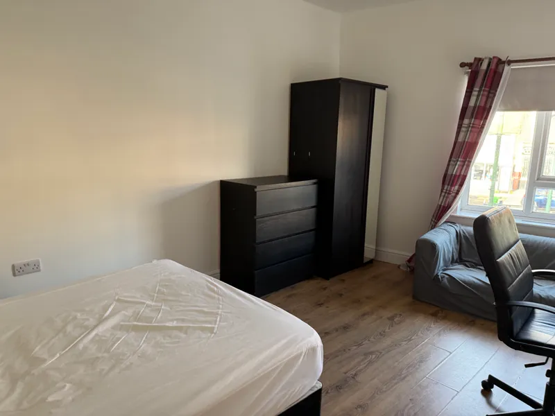 50 Clifford Street, 6 Bedroom student house NG7 3GU - Image 13